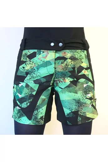 Tomka Csilla Dazee Green1 design baggy short women sportswear