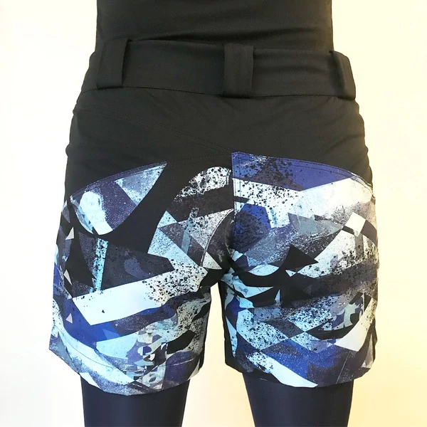 Tomka Csilla Dazee Blue design baggy short women sportswear