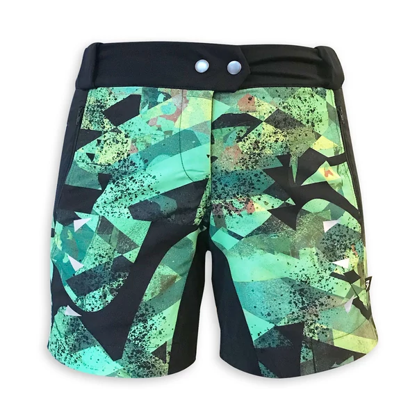 Tomka Csilla Dazee Green1 design baggy short women sportswear