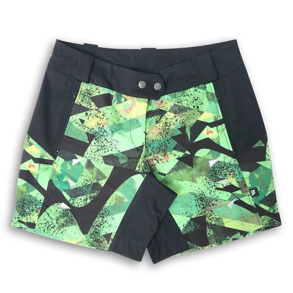 Tomka Csilla Dazee Green1 design baggy short women sportswear
