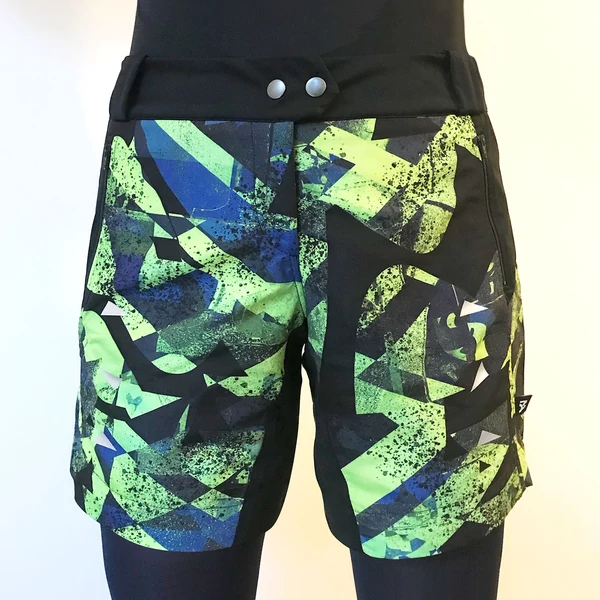 Tomka Csilla Dazee Green2 design baggy short women sportswear