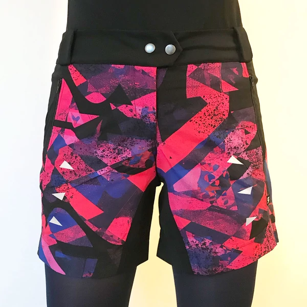 Tomka Csilla Dazee Pink design baggy short women sportswear